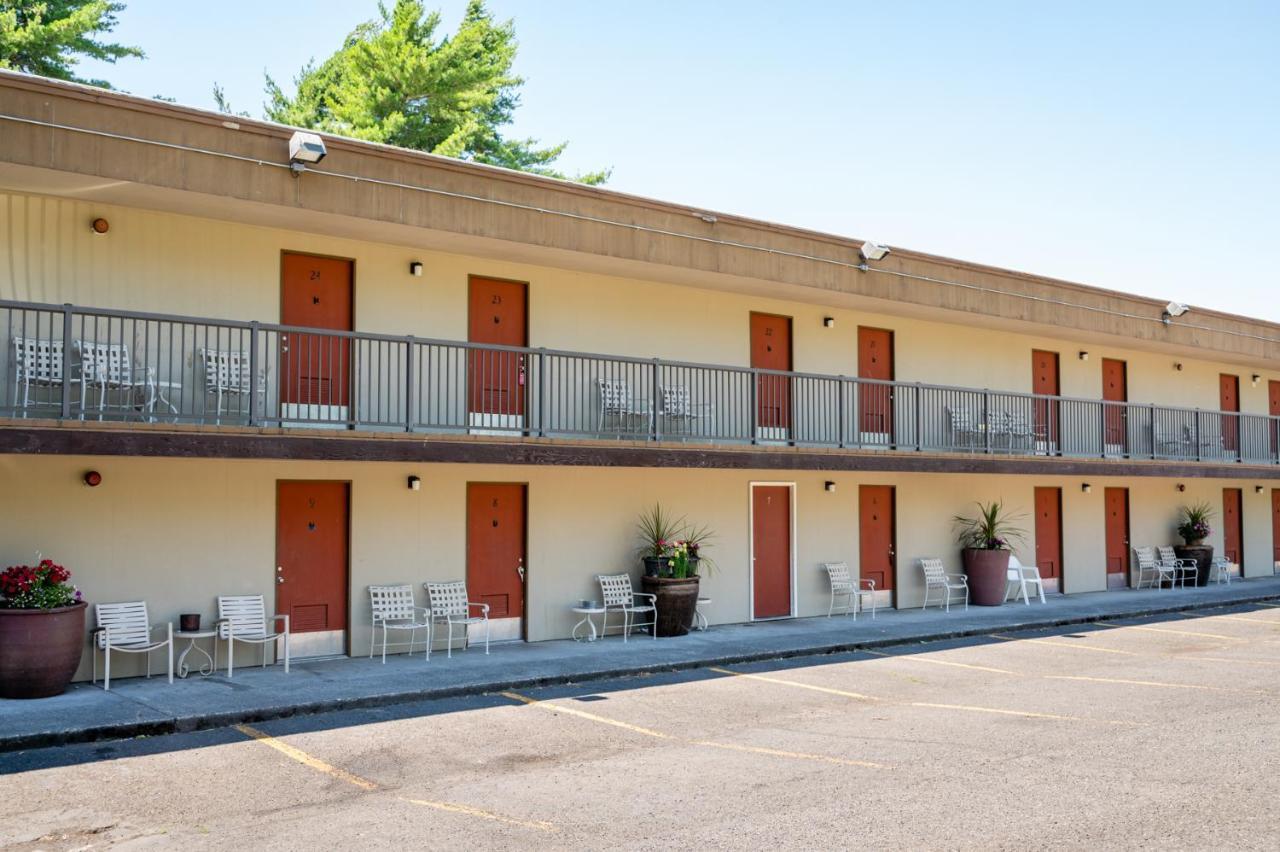 Columbia Gorge Inn Cascade Locks Ngoại thất bức ảnh